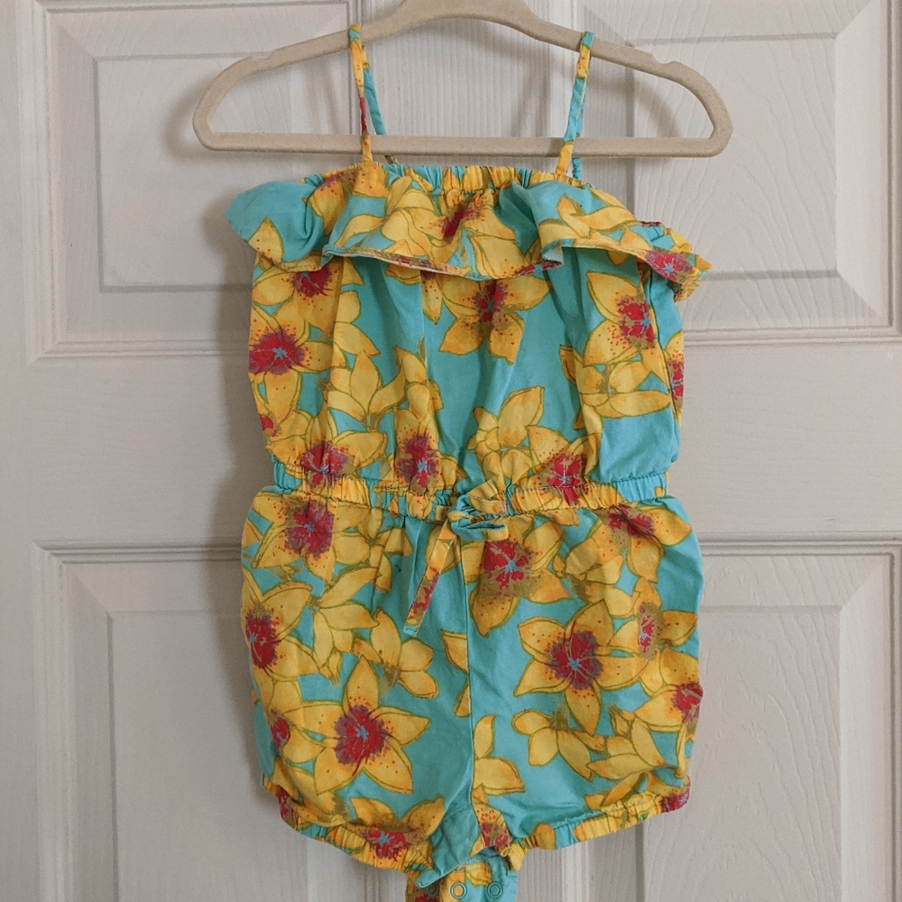 Girl's Baby Gap Romper